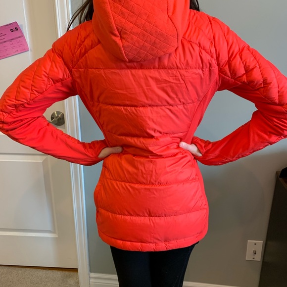 NWOT Lululemon Red Fall/Spring Jacket for Runners - Picture 16 of 16